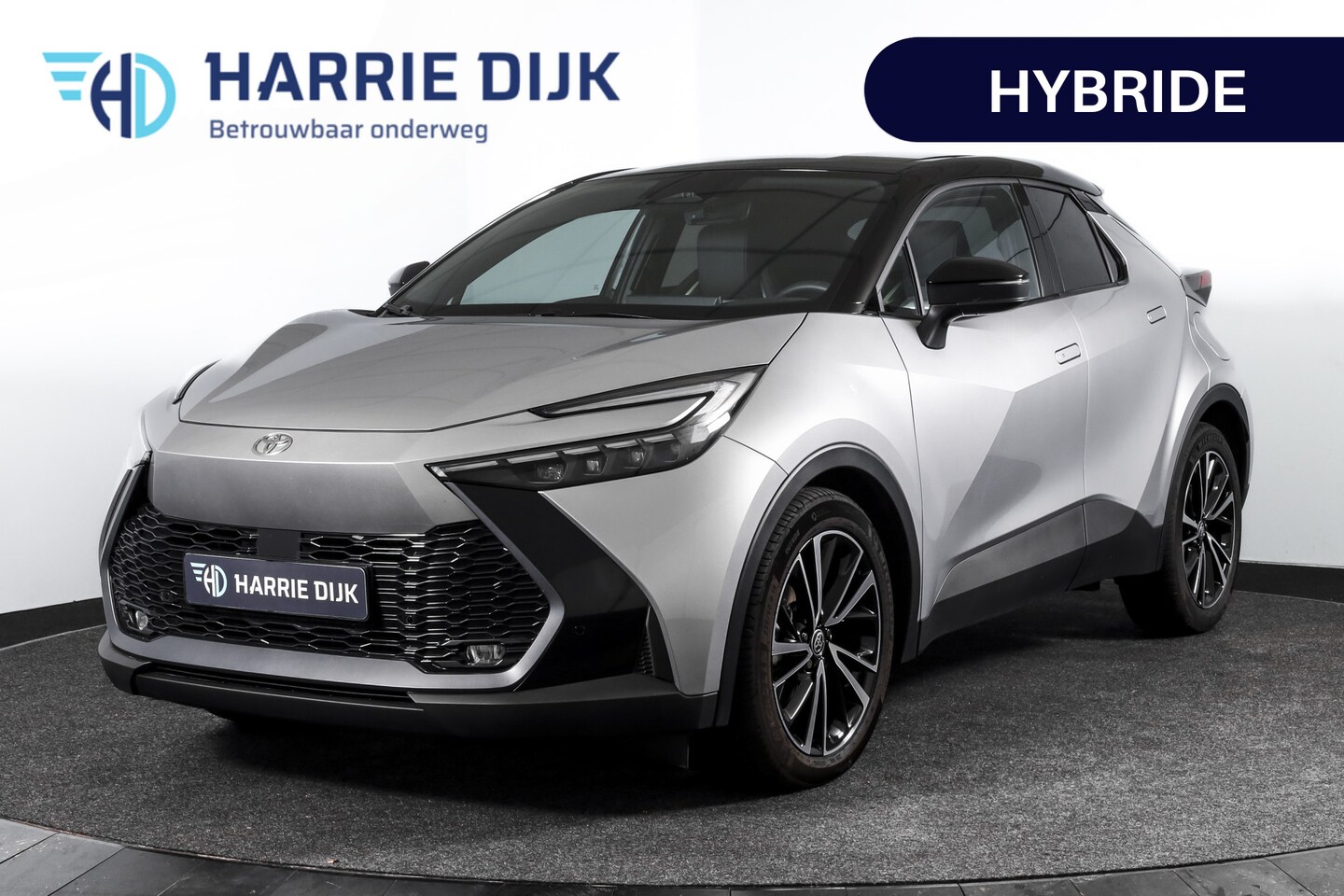 Toyota C-HR - 1.8 Hybrid 140 Executive | Dig. Cockpit | Adapt. Cruise | Stoel-+Stuurverw. | Elek. Stoel - AutoWereld.nl