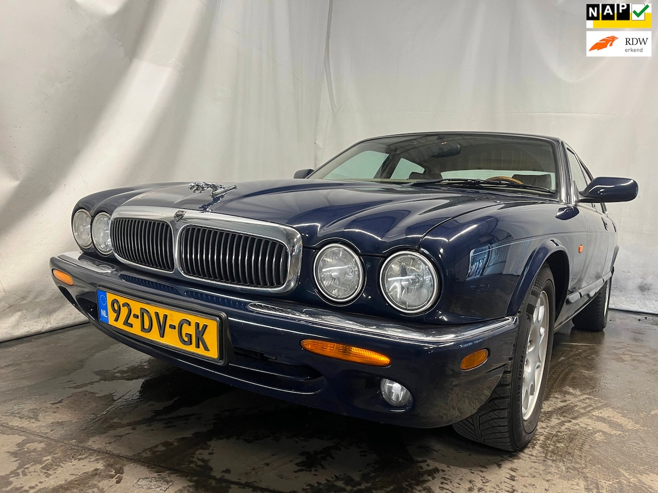 Jaguar XJ - 3.2 V8 Executive - Schade - AutoWereld.nl