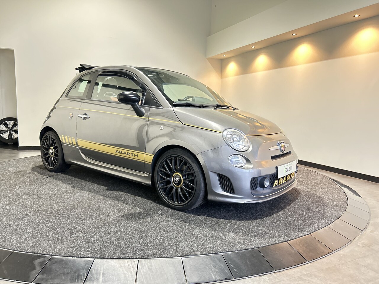 Fiat 500 C - 1.4-16V Abarth Lage KM. stand! | Nette Auto | Goede optie's! - AutoWereld.nl