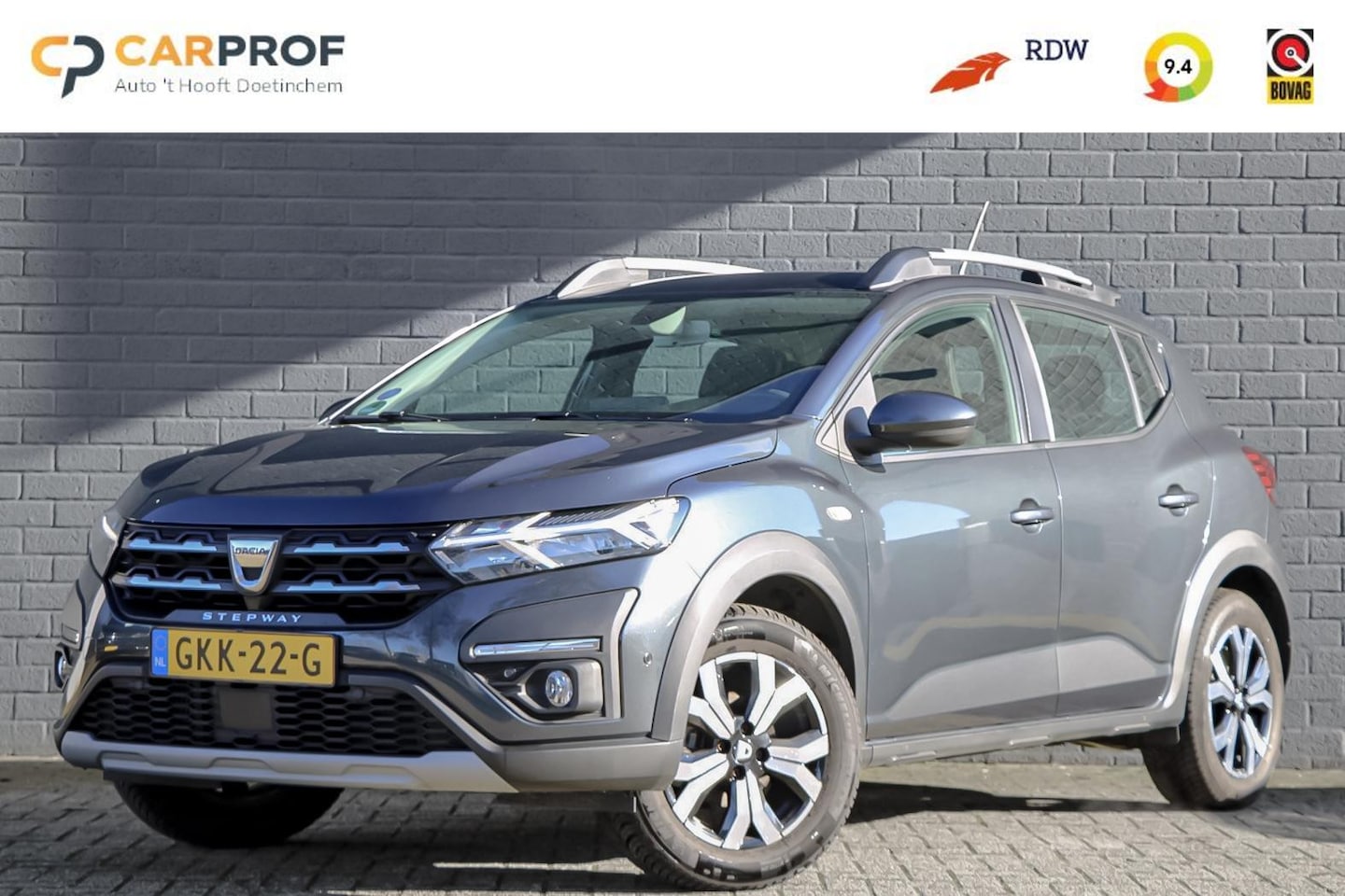 Dacia Sandero Stepway - 1.0 TCe 90 Expression CRUISE / KEYLESS / NAVI / CAMERA. - AutoWereld.nl