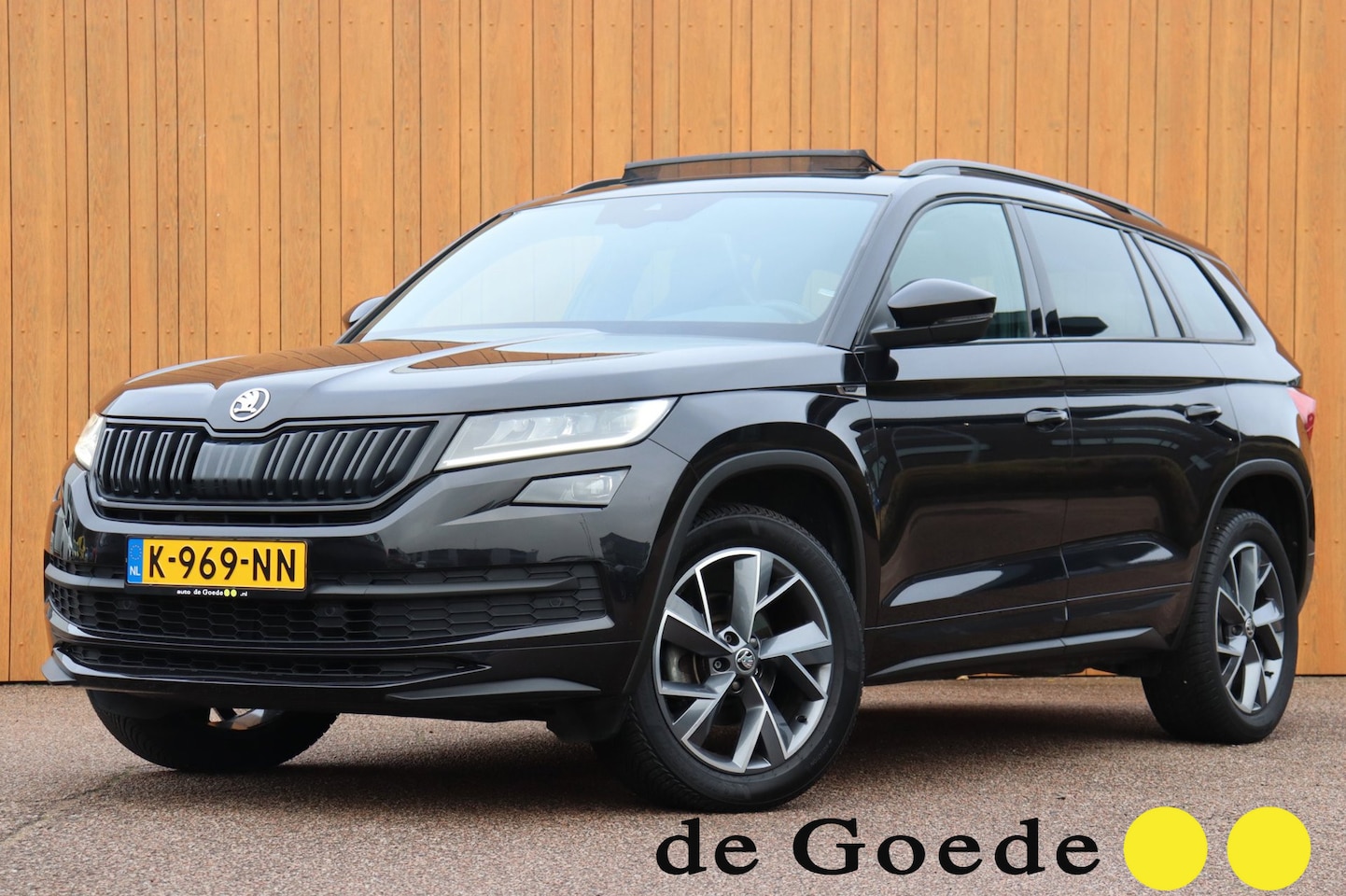 Skoda Kodiaq - 1.5 TSI Sportline Business org. NL-auto half-leer+el+mem+vw+stuur a-camera digitaal-dashbo - AutoWereld.nl