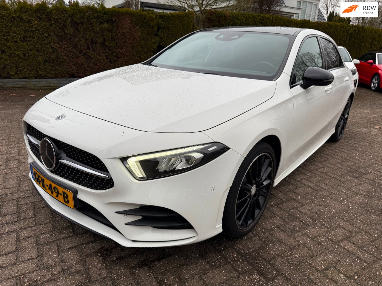 Mercedes-Benz A-klasse - 250 e Premium AUT. AMG Exclusive Leder Pano Cruise NIEUWSTAAT - AutoWereld.nl