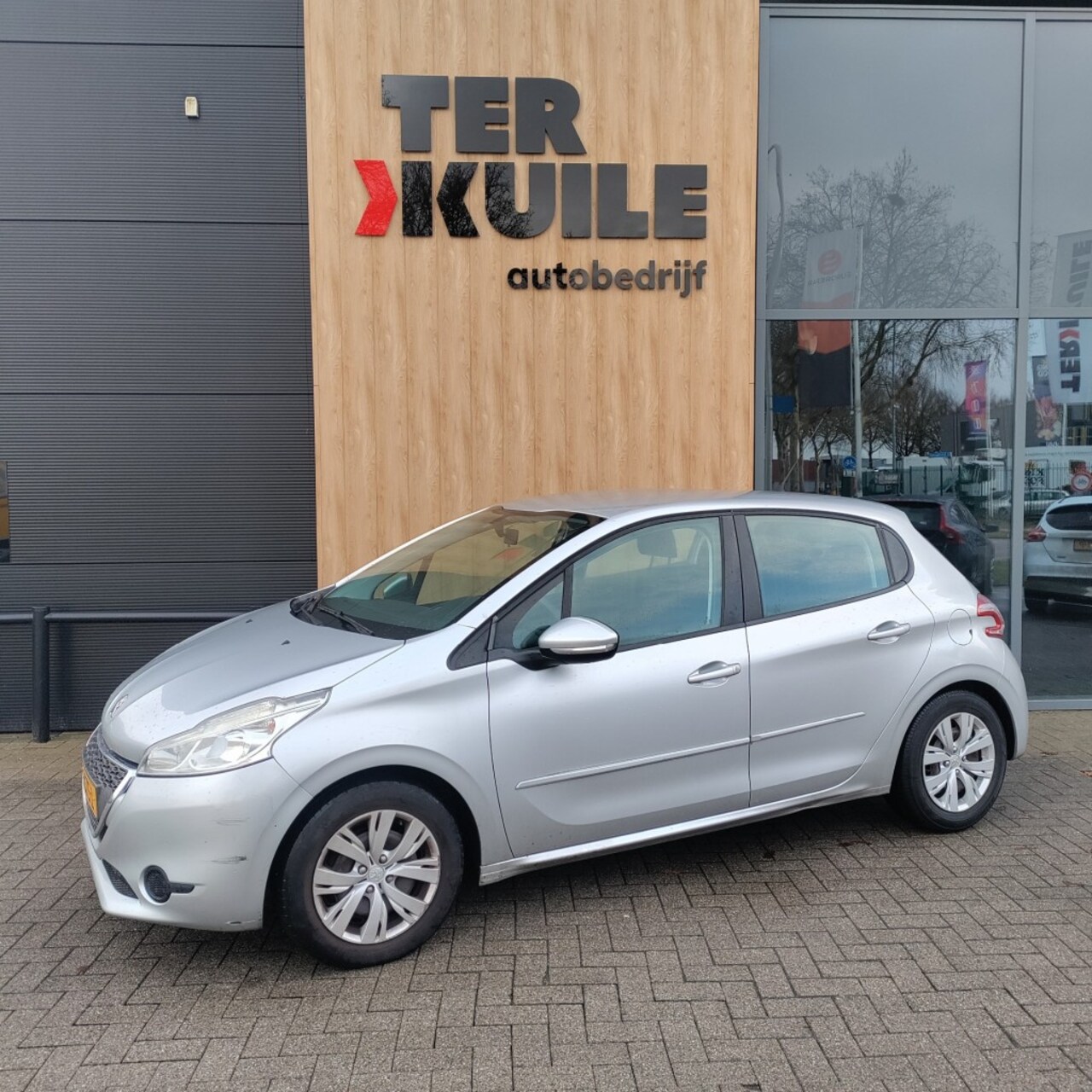 Peugeot 208 - 1.2 VTI 2013 5 Drs ACTIVE - AutoWereld.nl