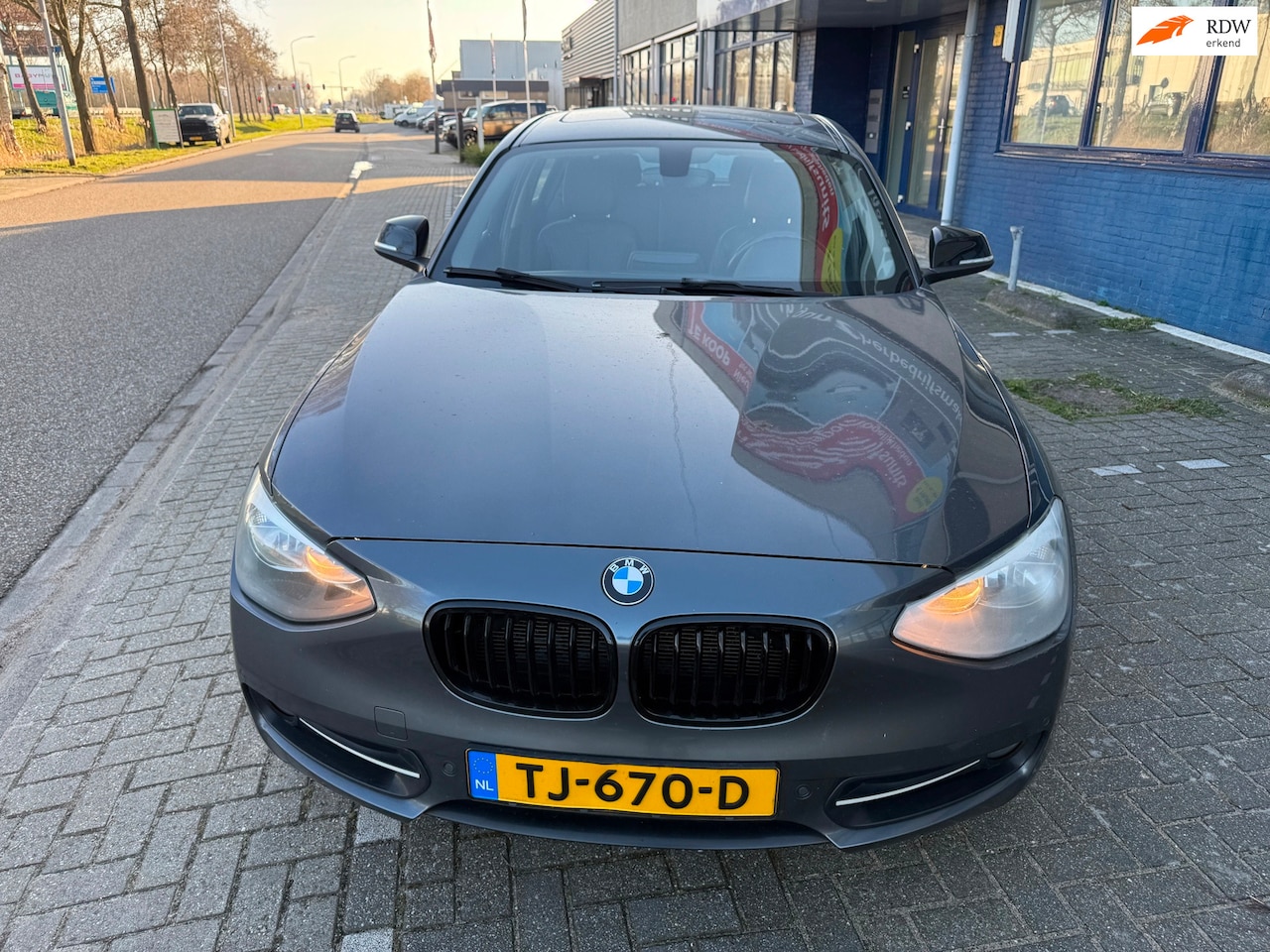 BMW 1-serie - 116i Business 116i Business+ - AutoWereld.nl