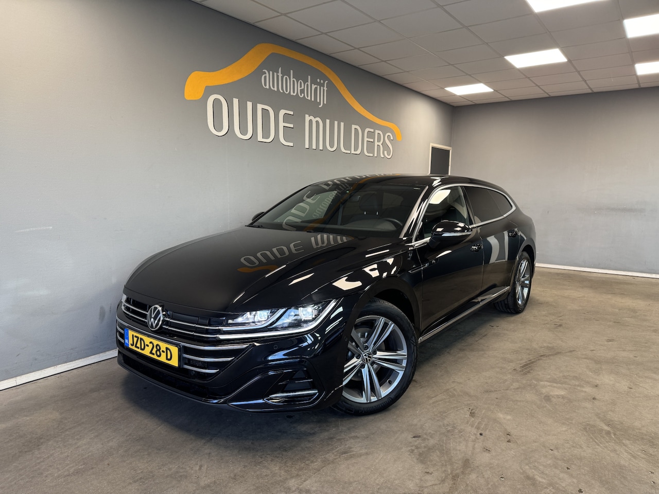 Volkswagen Arteon Shooting Brake - 1.4 R-Line R-Line/Camera/Stoelverwarming/Navi - AutoWereld.nl