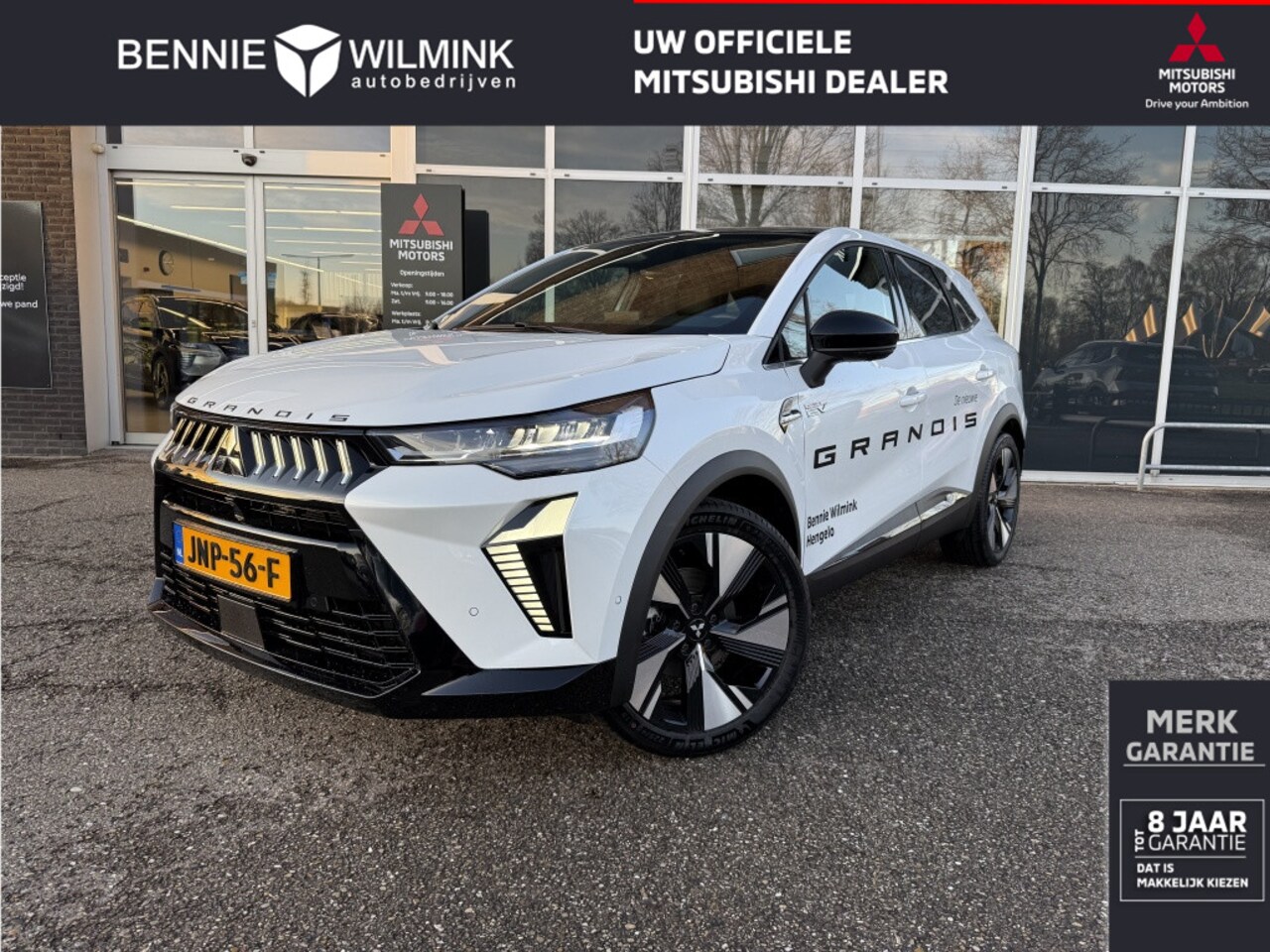 Mitsubishi Grandis - 1.8 HEV Instyle | Panoramadak | Harman Kardon - AutoWereld.nl