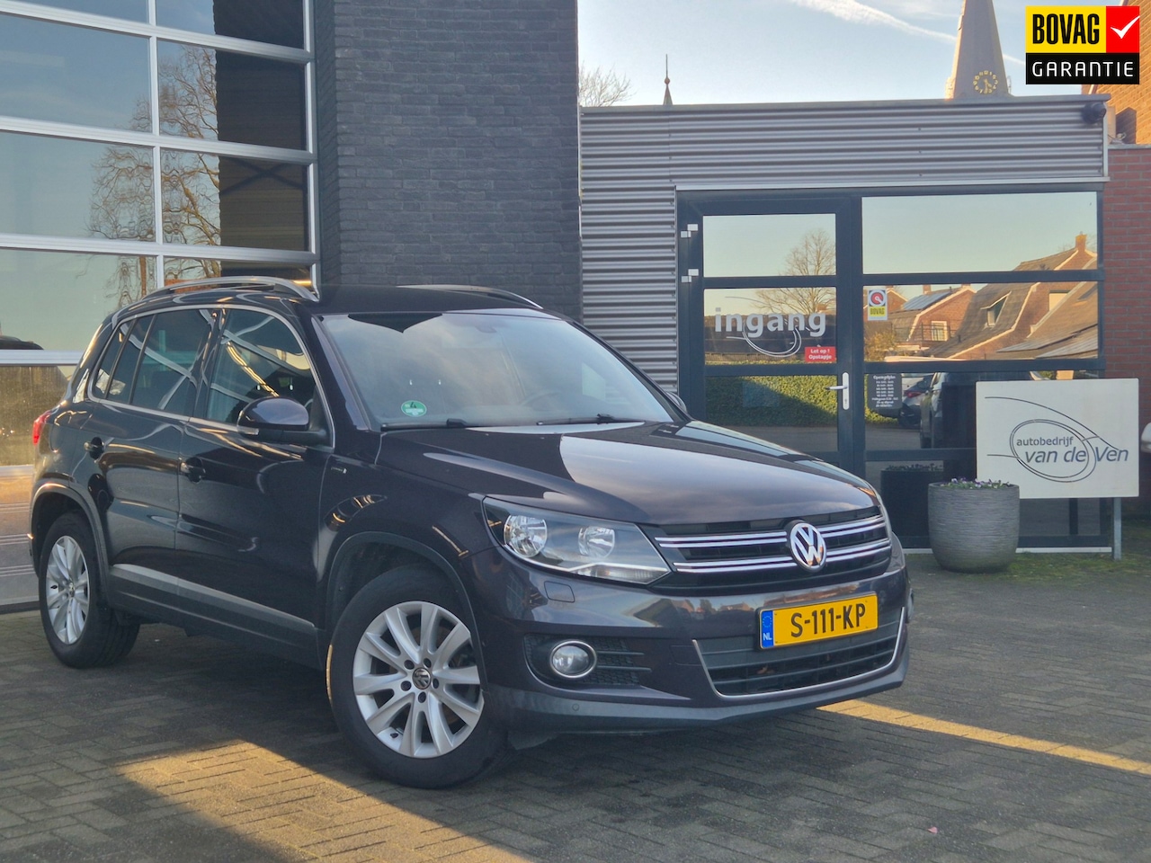 Volkswagen Tiguan - 1.4 TSI R-Line Edition 1.4 TSI R-Line Edition - AutoWereld.nl