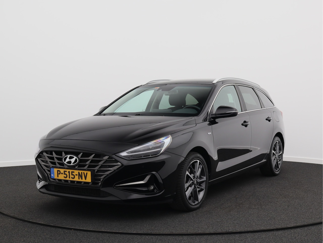 Hyundai i30 Wagon - 1.5 T-GDi MHEV Premium/ trekhaak/ lage km/ zeer mooi! - AutoWereld.nl
