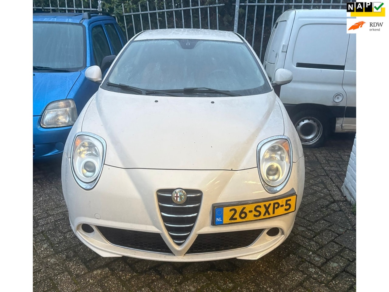 Alfa Romeo MiTo - 1.3 JTDm ECO Essential LEDER NAVI LMVELGEN - AutoWereld.nl