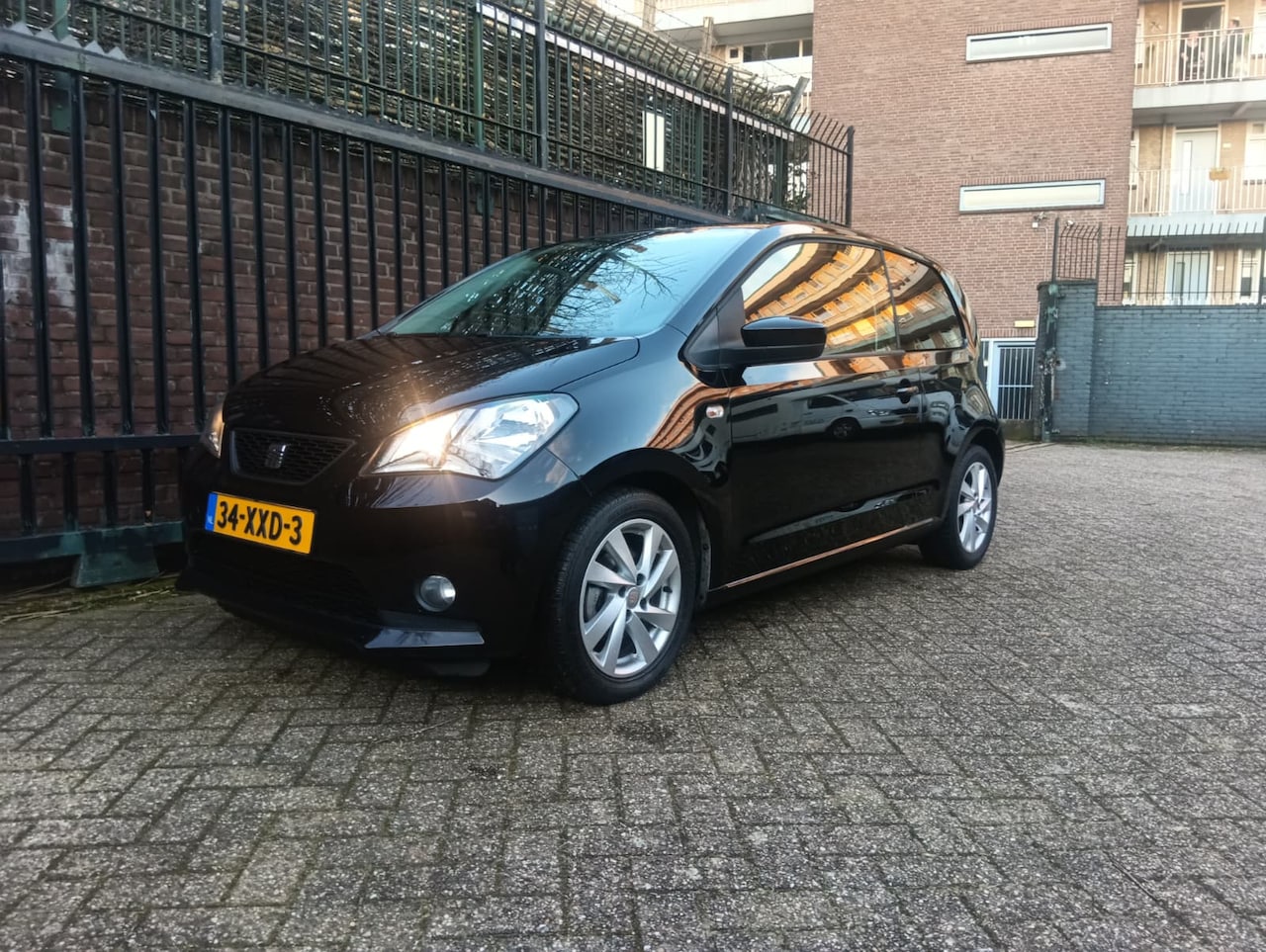 SEAT Mii - 1.0 Style Sport Met een APK tot Maart 2027 en een NAP. - AutoWereld.nl