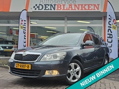 Skoda Octavia Combi - 1.2 TSI Elegance Bns Line Automaat BJ.11-2011 / Navigatie / Leder / Xenon / Cruise / ECC /