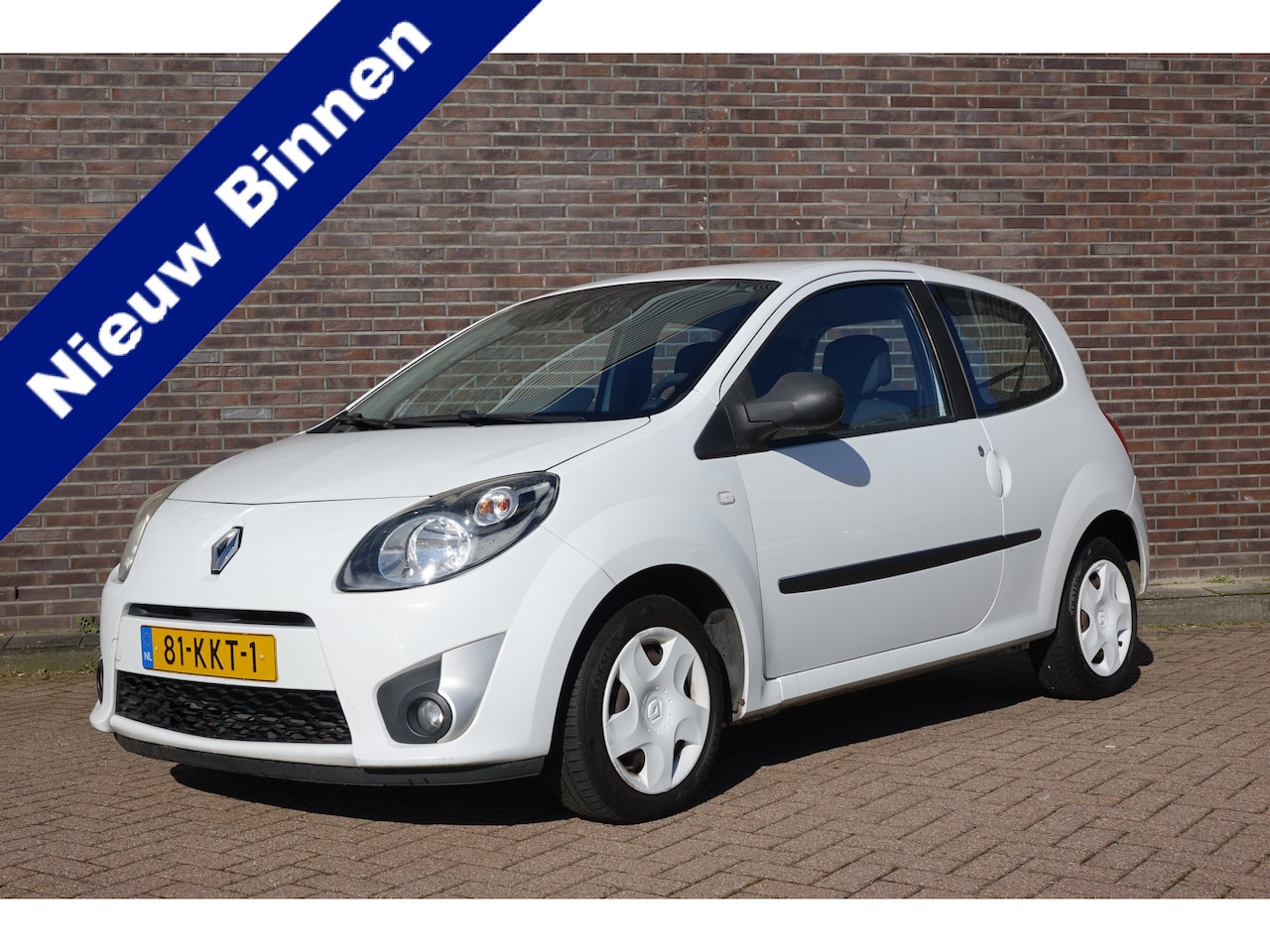 Renault Twingo - 1.2 Dynamique wit airco, zeer nette auto, nieuwe distributie en koppeling KEURIGE AUTO - AutoWereld.nl