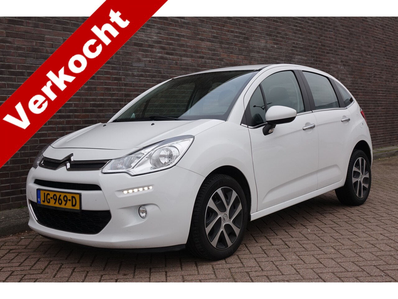 Citroën C3 - 1.2 PureTech Feel Edition Automaat 35.000km, clima, 5 deurs - AutoWereld.nl