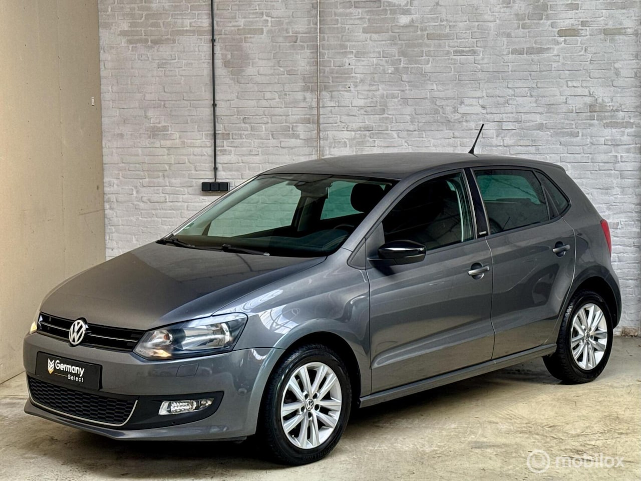 Volkswagen Polo - 6R 5DR 1.2 “Style” CarPlay | Cruise | Netjes - AutoWereld.nl