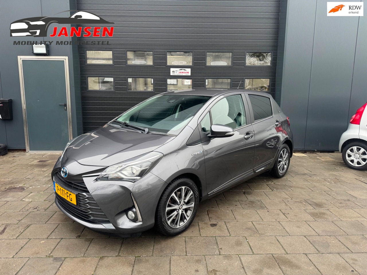 Toyota Yaris - 1.5 Hybrid Y20 Edition | Cruise Control | Camera | Clima - AutoWereld.nl