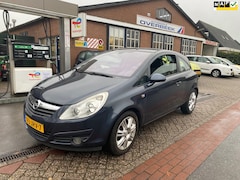 Opel Corsa - 1.4-16V Cosmo