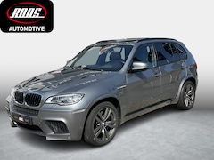 BMW X5M - 4.4i 555pk Akrapovic | Facelift | Panodak | Keyless entry & Go