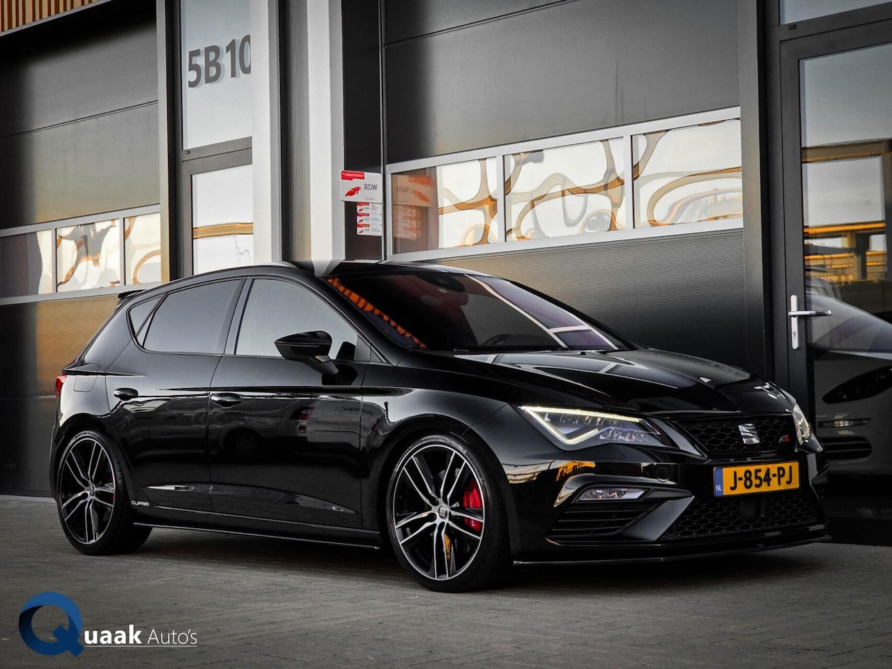 SEAT Leon - CUPRA 300 2.0 TSI | 400PK ST2 | BULLX | CARPLAY | LED | ADAPTIVE CRUISE - AutoWereld.nl