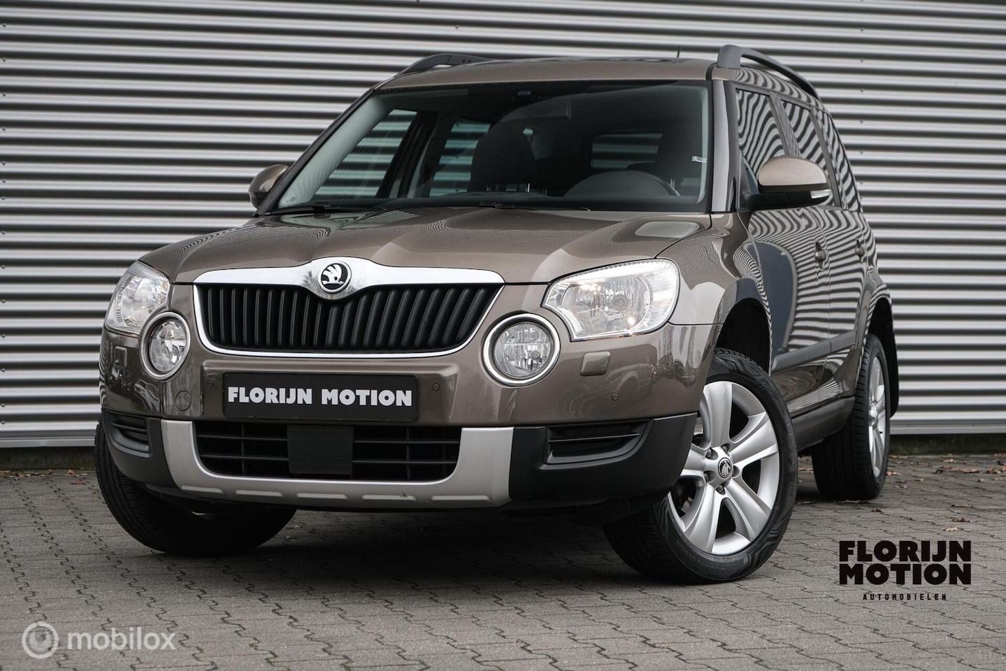 Skoda Yeti - 1.2 TSI Ambition | Pano | Trekhaak | Automaat | Lage KM | Cruise | PDC | Navi | Clima | Li - AutoWereld.nl