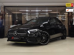 Mercedes-Benz A-klasse - 250 AMG EDITION / PANO/SFEERVER/CAM/STOELVER/VOL