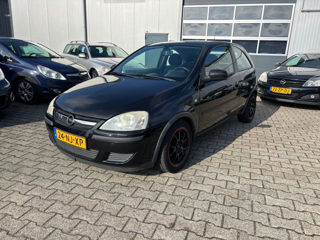 Opel Corsa - 1.2-16V Enjoy 2003 APK 11-2026 - AutoWereld.nl