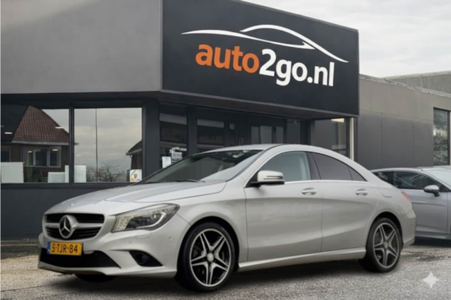 Mercedes-Benz CLA-Klasse - 200 AUT6 AMG-LINE LEDER NAVI CAMERA LED LMV PDC - AutoWereld.nl
