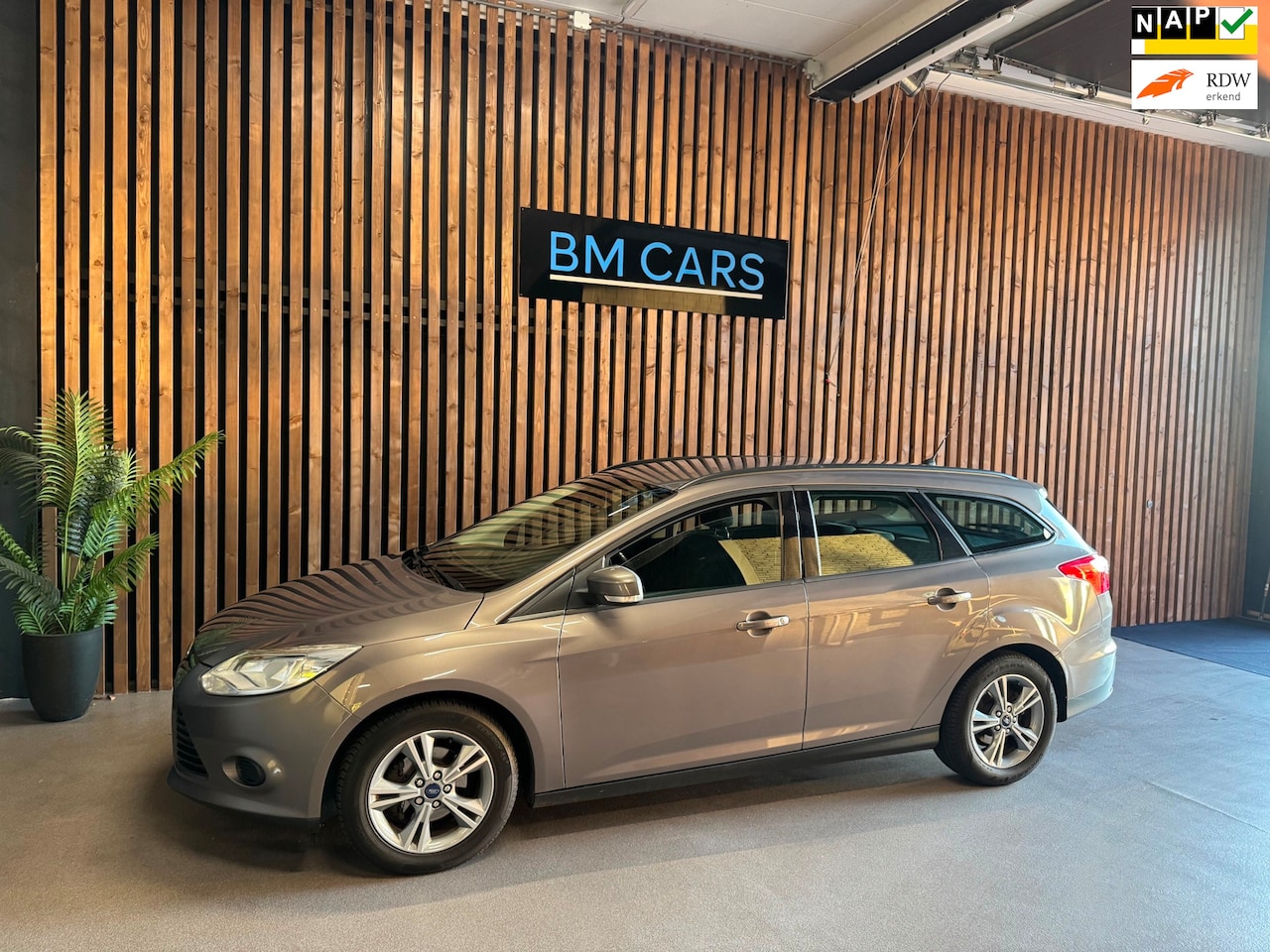 Ford Focus Wagon - 1.0 EcoBoost Edition Airco, Cruise Control, Nap km - AutoWereld.nl