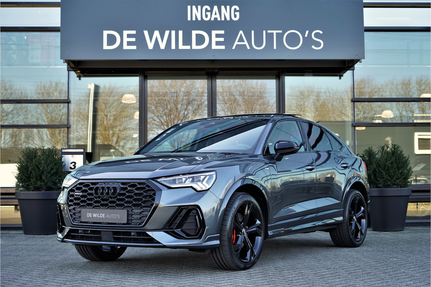 Audi Q3 Sportback - 40 TFSI quattro S-line 191pk Pano B&O Trekhaak Elektr-stoelen ACC 360-camera - AutoWereld.nl