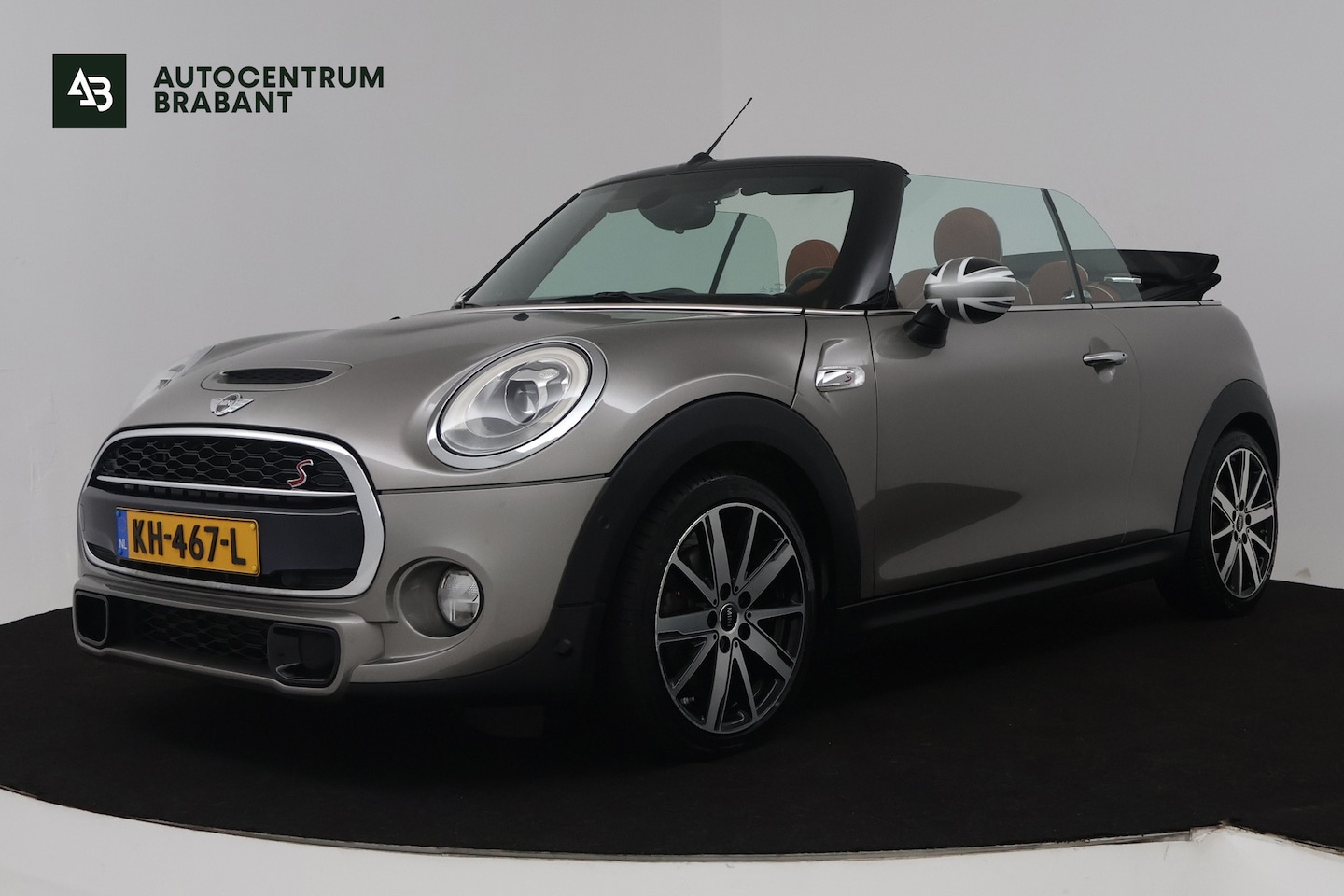 MINI Cabrio - Mini 2.0 Cooper S Chili Serious Business (CAMERA, STOELVERWARMING, SFEERVERLICHTING, H&K A - AutoWereld.nl