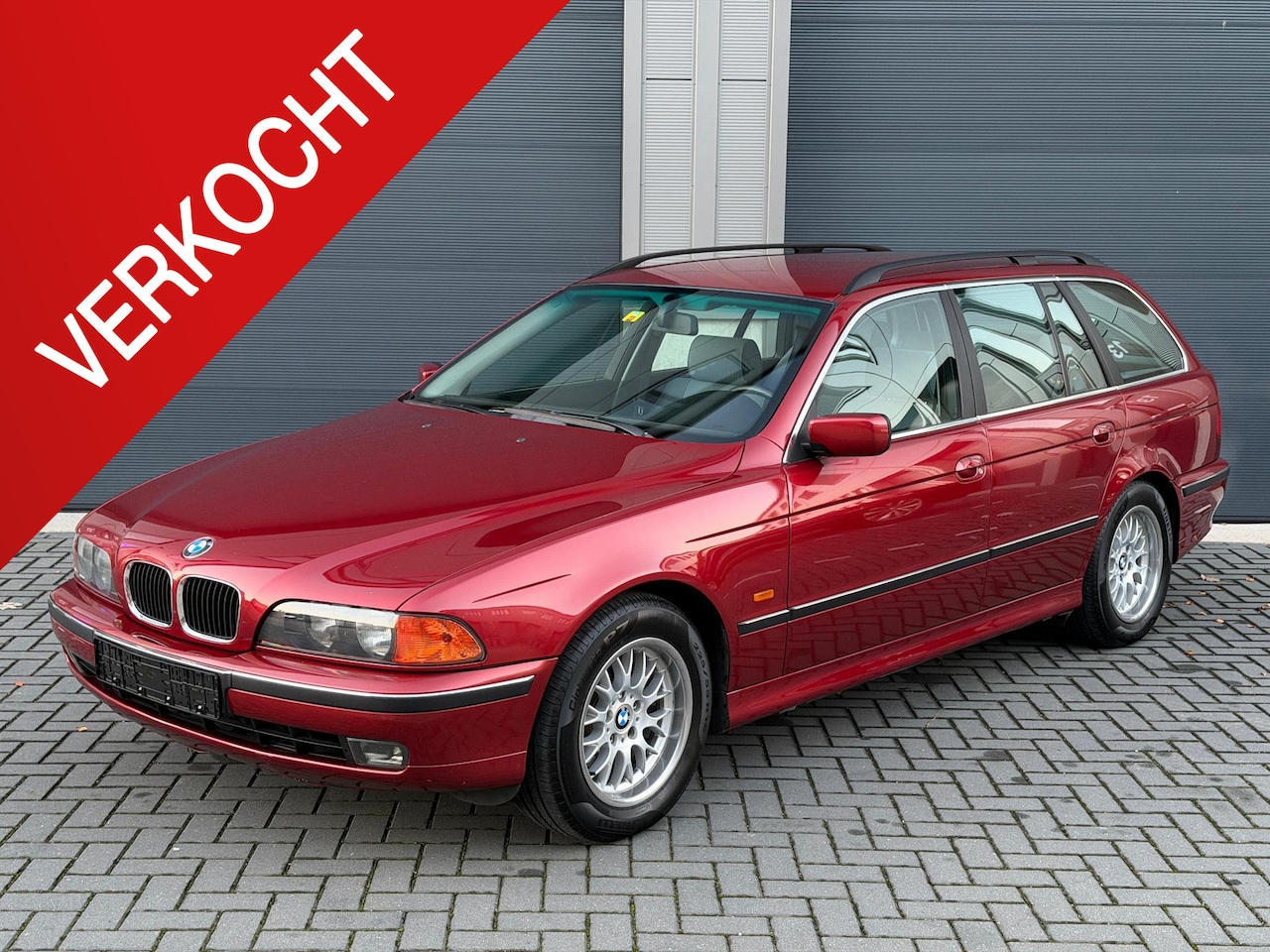 BMW 5-serie Touring - 528i | 213.000KM | Sienarot | Topstaat | Gedocumenteerd | Automaat - AutoWereld.nl