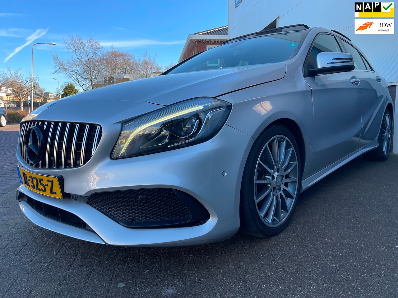 Mercedes-Benz A-klasse - 180 Prestige/Amg pakket/Pano/Automaat/Navi/Climate-c/Cruise-c/Pdc - AutoWereld.nl