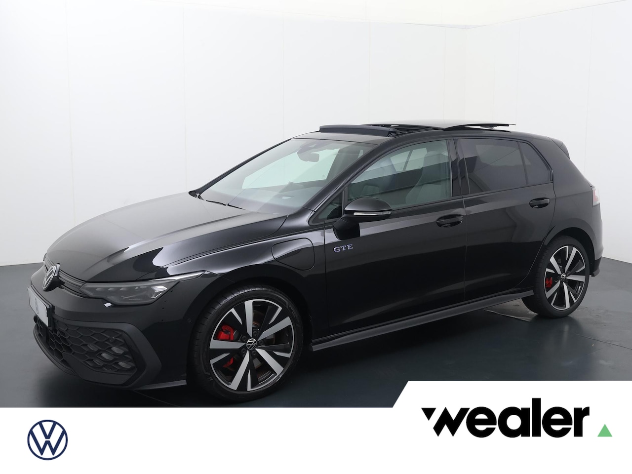 Volkswagen Golf - 1.5 eHybrid GTE | 272 PK | SoH 99% |  Trekhaak | Panoramadak | LED Matrix | Head-up displa - AutoWereld.nl