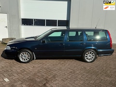 Volvo V70 - 2.5 Luxury-Line