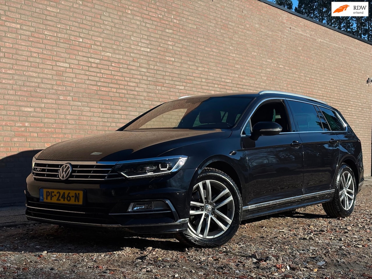 Volkswagen Passat Variant - 1.6 TDI Highline Business R 1.6 TDI Highline Business R - AutoWereld.nl