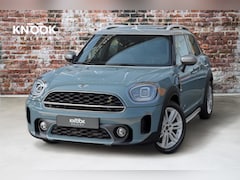MINI Countryman - Cooper S E ALL4 Classic Automaat / Panoramadak / Stuurwielverwarming / Harman Kardon / LED