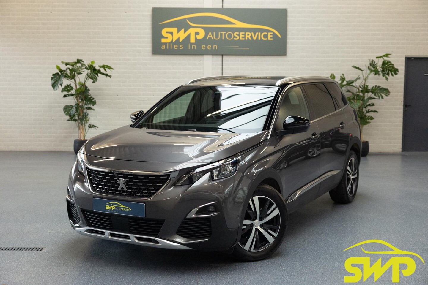 Peugeot 5008 - 1.2 PureTech GT-Line | 7P | Pano | Navi | 360 cam - AutoWereld.nl