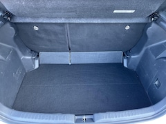 Toyota Yaris - 1.5 Hybrid Dynamic | All-in prijs | Automaat | Trekhaak | LM Velgen