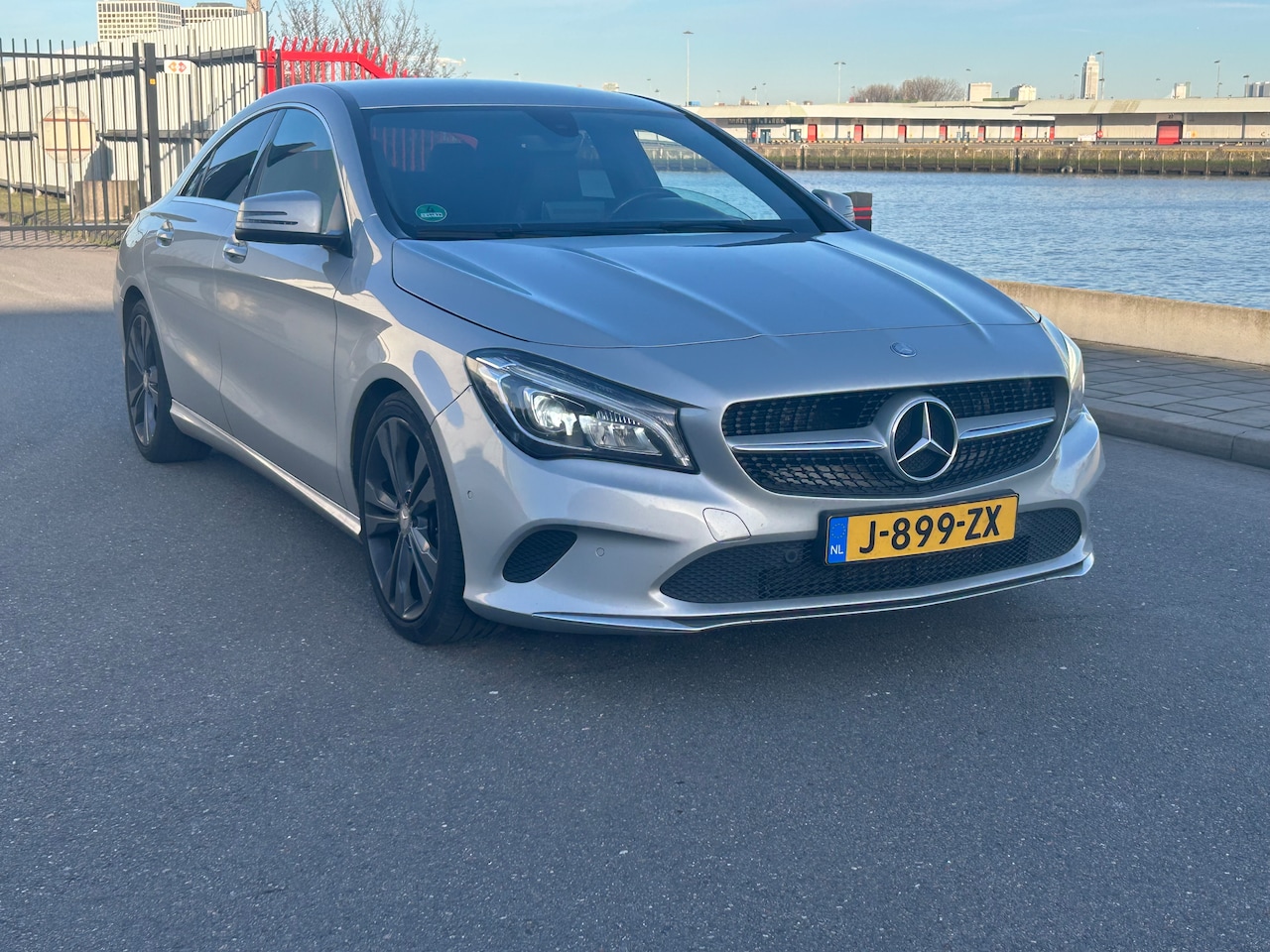 Mercedes-Benz CLA-Klasse - 180 Lease Edition Plus 1.6 i AUT CAMERA LED NAVI LEDER PDC - AutoWereld.nl