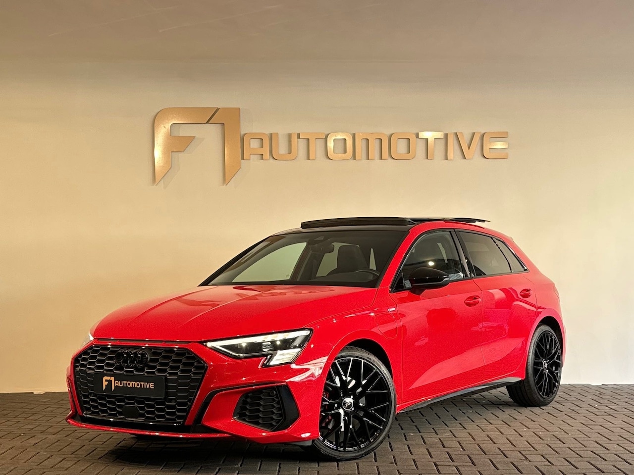 Audi A3 Sportback - 40 TFSI e S Line Pano|RS Seat|B&O|Maxton - AutoWereld.nl