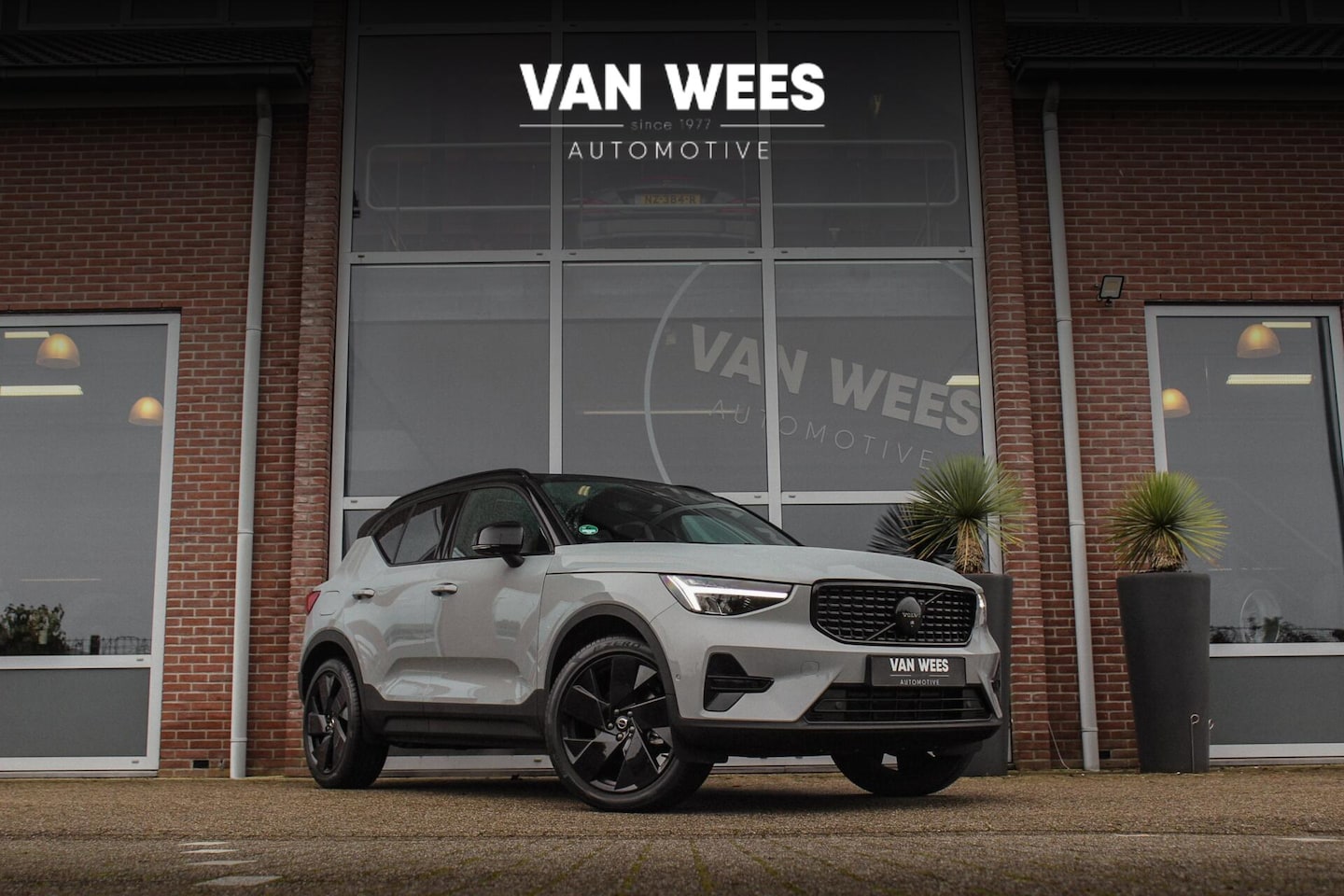 Volvo XC40 - 2.0 B3 Ultra Black Edition | Direct leverbaar | MJ 2026 | Panoramadak | Harman/kardon | 36 - AutoWereld.nl