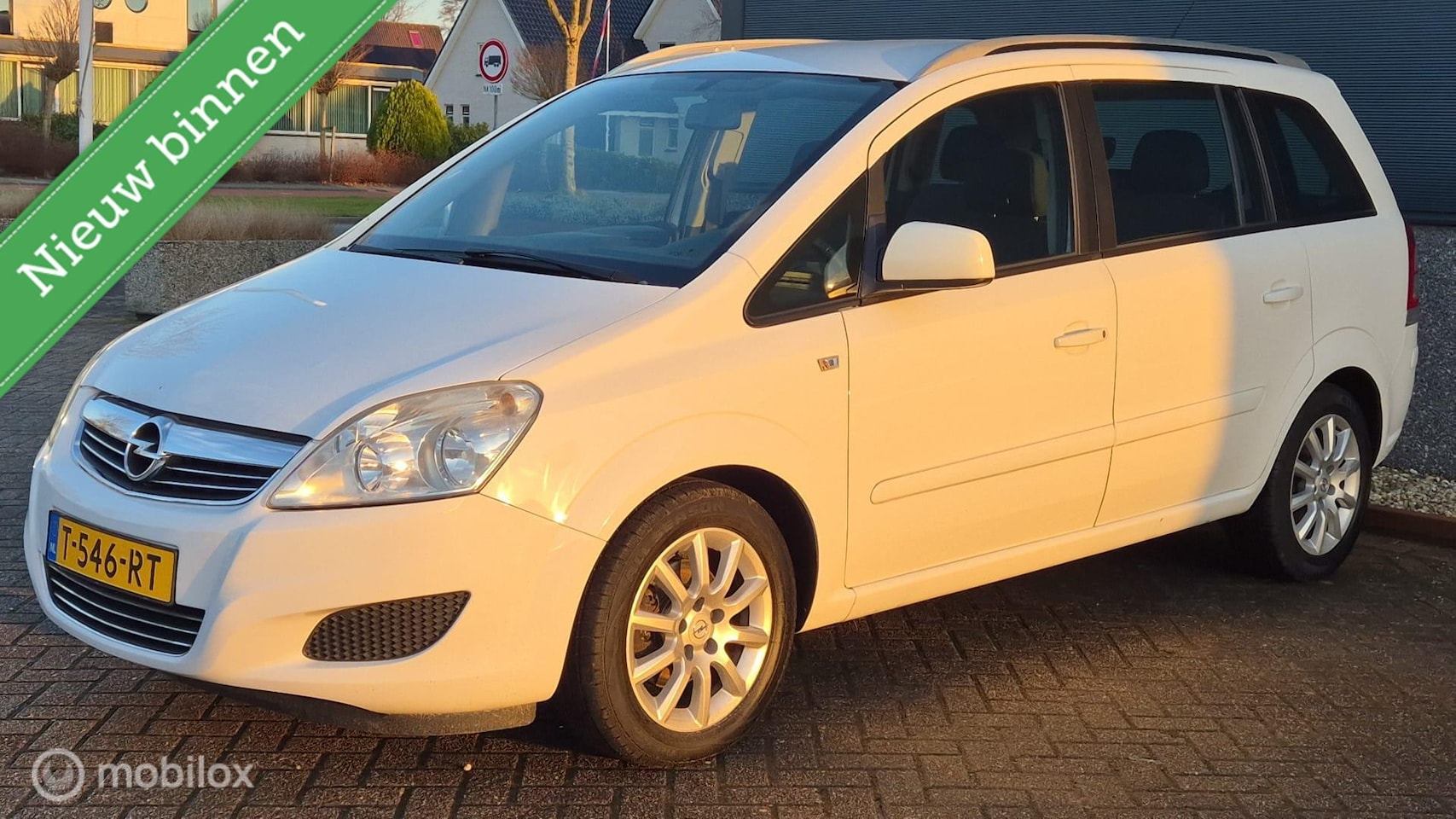 Opel Zafira - 1.8 Edition 7 PERSOONS AIRCO NAVI NIEUWE APK - AutoWereld.nl