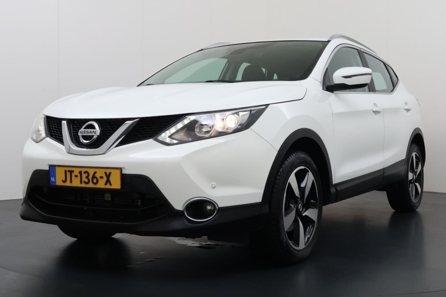 Nissan Qashqai - 1.2 CONNECT EDITION Automaat!! - AutoWereld.nl