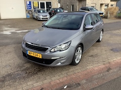Peugeot 308 - 1.2 PURET.BL. L.EXEC stationar