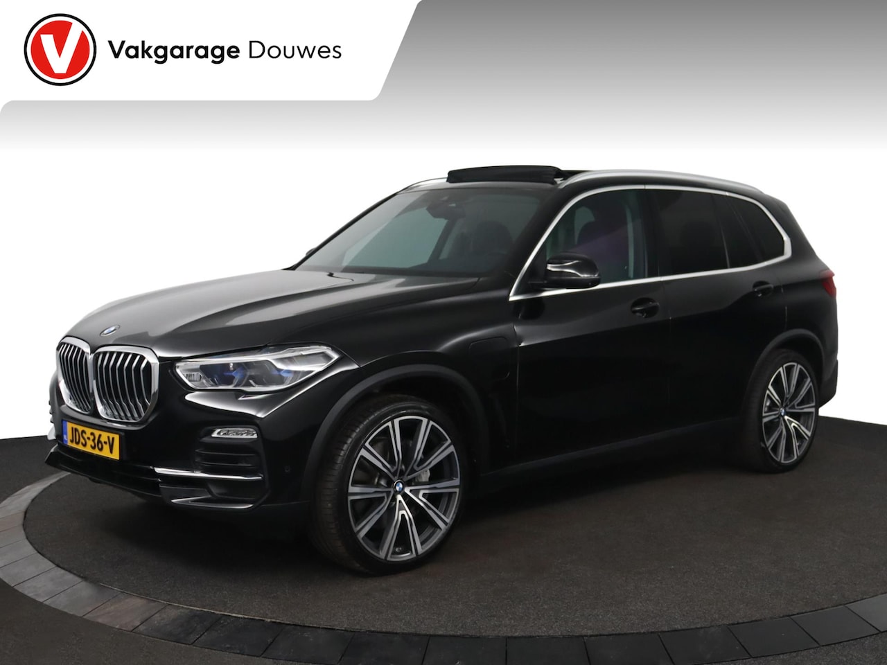 BMW X5 - XDrive45e High Executive | DOH | Pano | Laser | ACC | Luchtvering | Memory | Lage KM's! - AutoWereld.nl