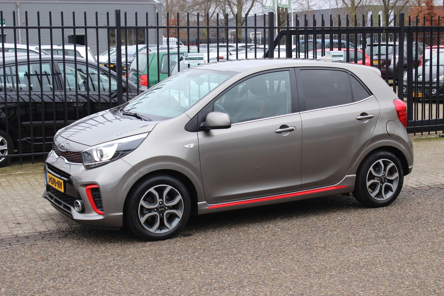 Kia Picanto - 1.0 MPi GT-Line Edition 1.0 MPi GT-Line Edition, Camara, Navigatie! - AutoWereld.nl
