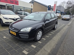 Ford Focus Wagon - 1.6-16V Champion 5 deurs, airco, stationwagon