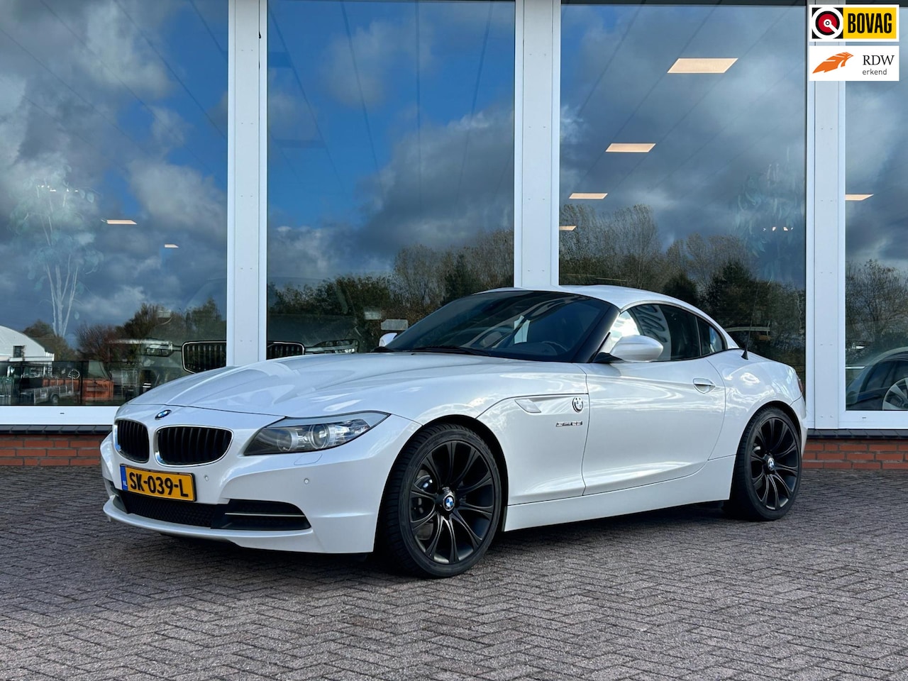 BMW Z4 Roadster - SDrive28i Executive - Navi - Leder - PDC - 18 inch - AutoWereld.nl
