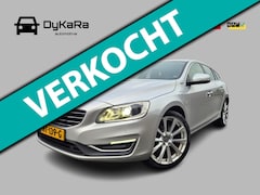Volvo V60 - 2.4 D6 Twin Engine R-Design Tekhaak, Dealer OH, NAP