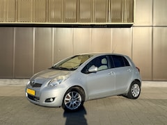 Toyota Yaris - 1.3 VVTi Executive|Clima|Start-stop|Keyless|Dealer ondrh | AUX
