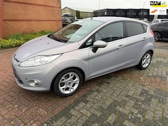 Ford Fiesta - 1.6 TDCi ECOnetic Titanium, Leder, Navi, Trekhaak, PDC V+A